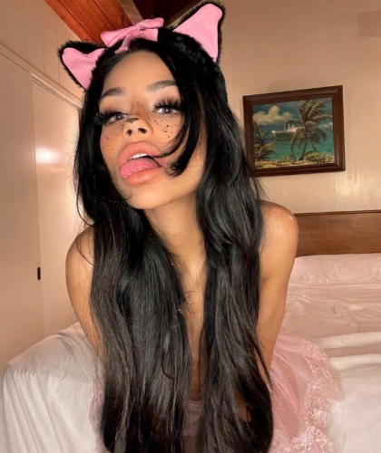 Индивидуалка СПб Света Брюнетка c 3 размером груди у метро Адмиралтейская Санкт-Петербург Фото-1